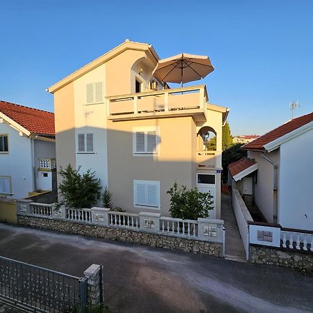 Apartmani Juric Вир Экстерьер фото