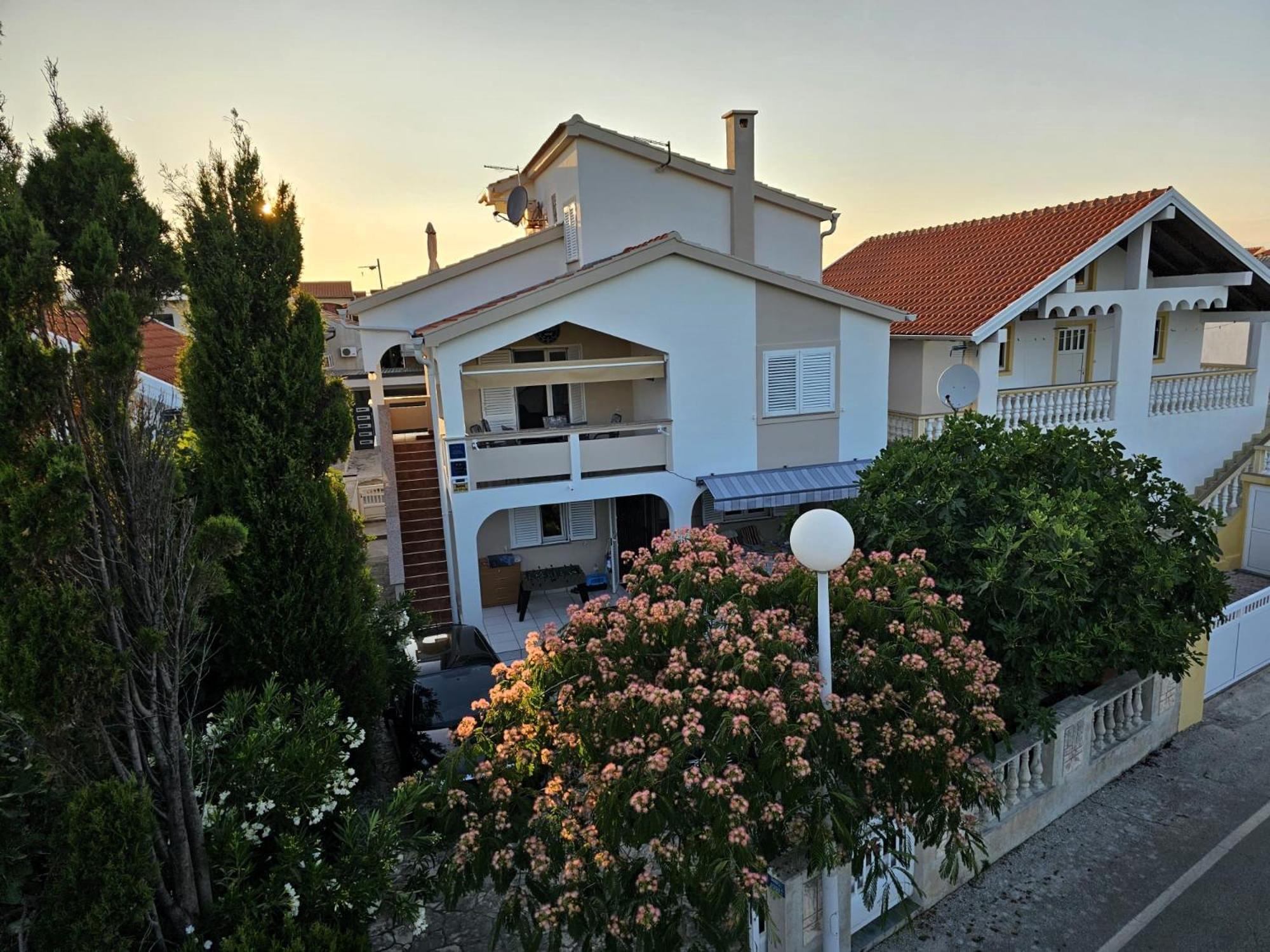 Apartmani Juric Вир Экстерьер фото