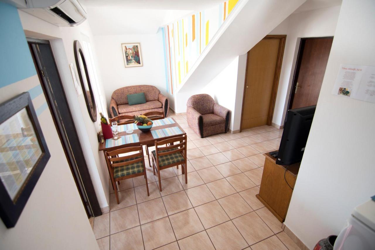 Apartmani Juric Вир Экстерьер фото