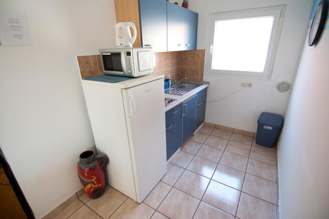 Apartmani Juric Вир Экстерьер фото