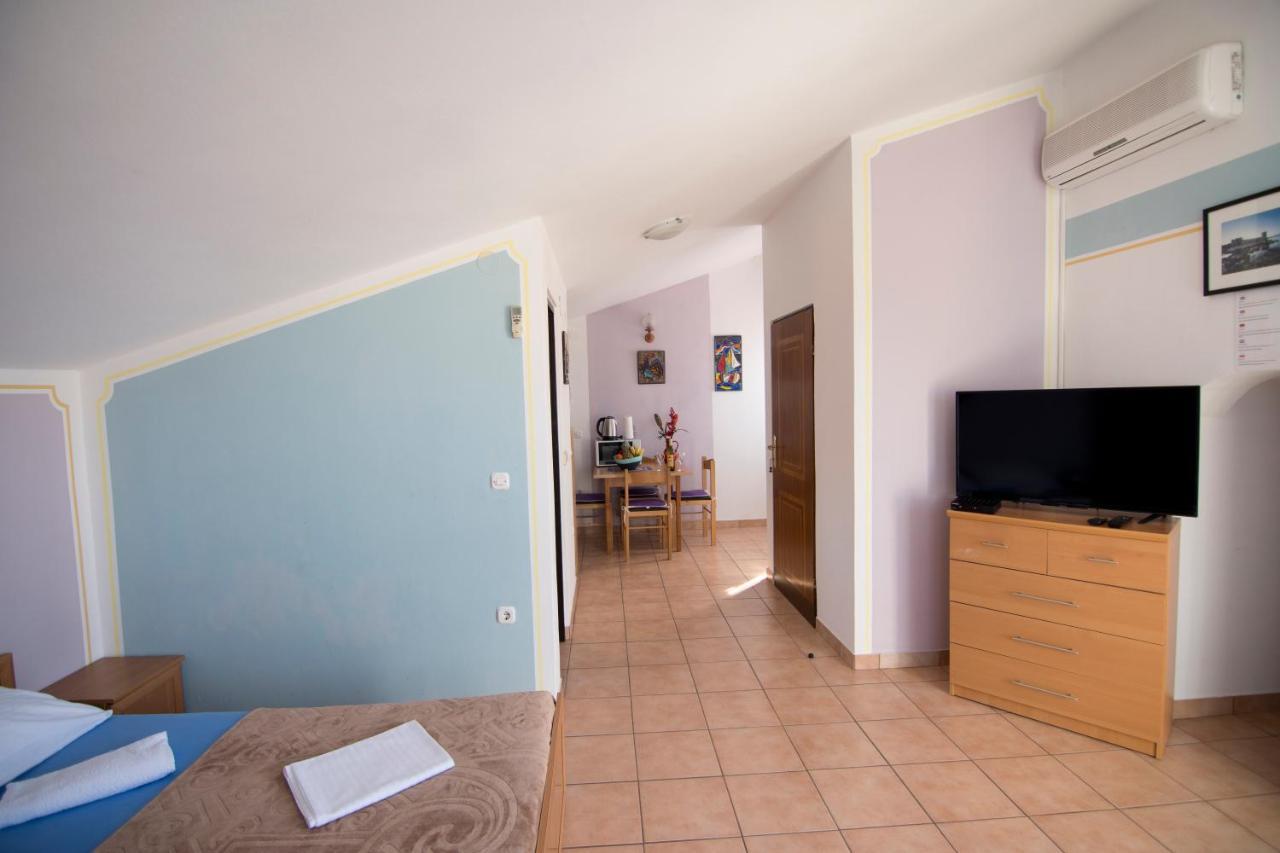 Apartmani Juric Вир Экстерьер фото