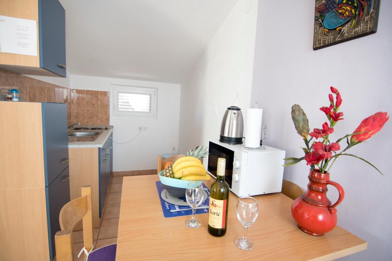 Apartmani Juric Вир Экстерьер фото