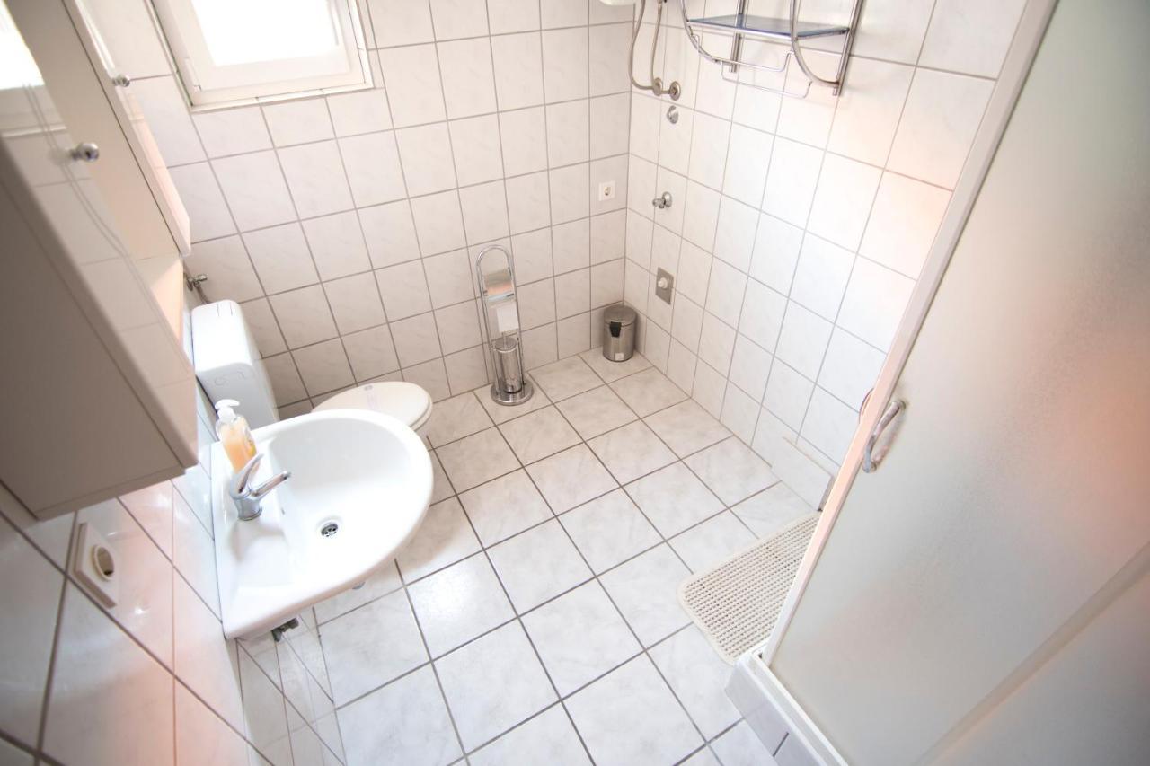 Apartmani Juric Вир Экстерьер фото
