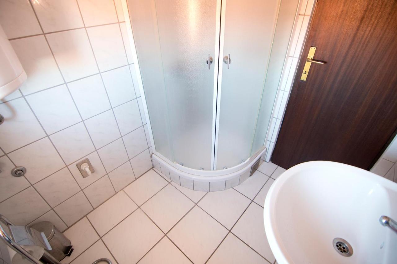 Apartmani Juric Вир Экстерьер фото